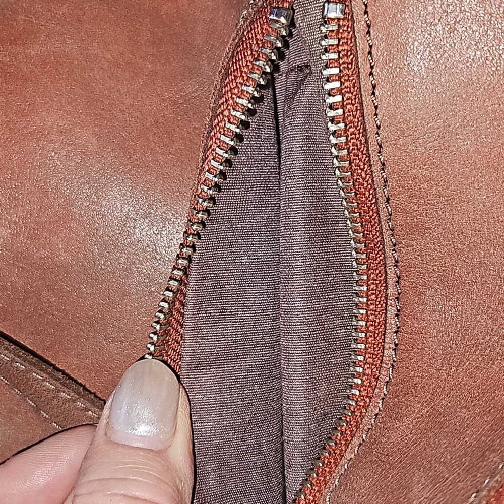 Vintage Roots Messanger Bag - Picture 8 of 12
